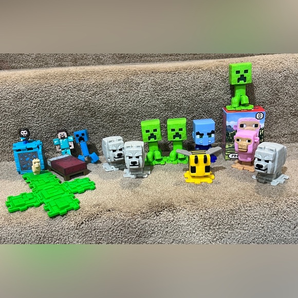 Minecraft | Toys | Minecraft Mcdonalds Lot Of 4 Steve Creeper Wolf Bee ...